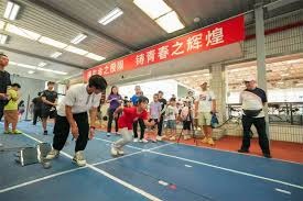 胡利安在鲁杰里、亚历克斯·巴埃纳和这位阿根廷球员完成精彩团队配合后起脚打门，皮球偏出球门。 来源：马竞官方推特