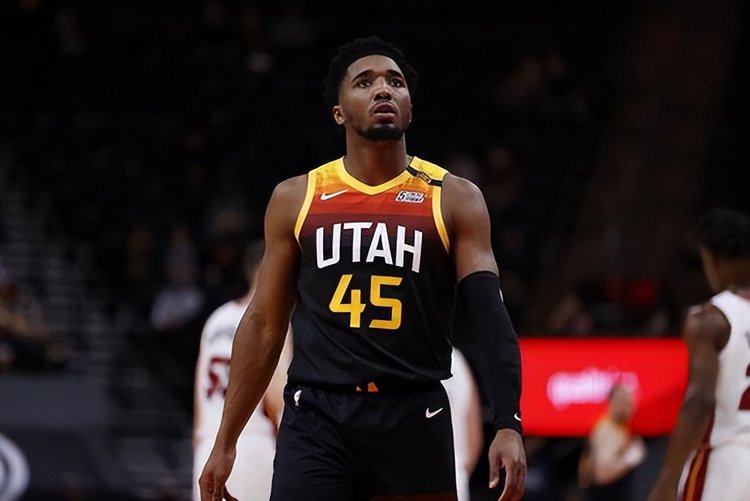 杨瀚森15 杨瀚森15